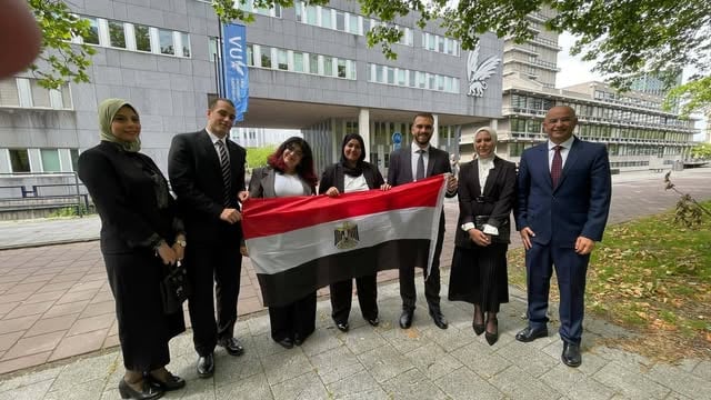 حقوق عين شمس تحقق المركز الثاني عالميا في مسابقة المحاكمة الصورية الدولية 
